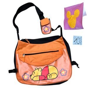 Disney Winnie the Pooh Lounging Lying Down Pooh Messenger Bag As-Is